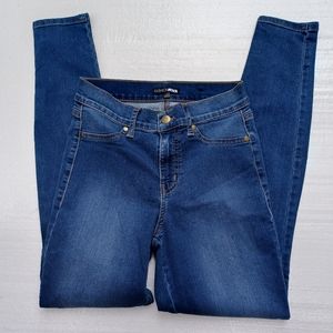 Fashion Nova Jeans 7